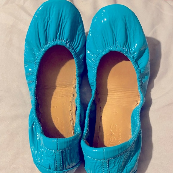 Tieks Shoes - Tieks Blue Size 5